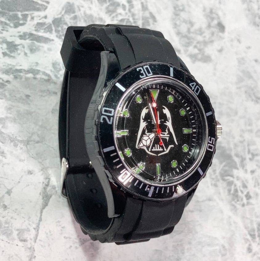 ◆同梱発送可◆「スター・ウォーズ/ダース・ベイダー 腕時計」fire_sale 【タグ:映画、アクセサリー】拍卖