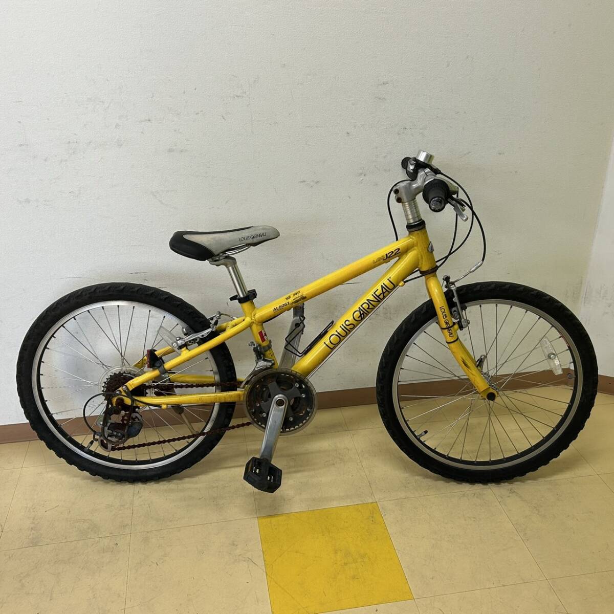 25名/A014245-1/TN3000/P115-104/【名古屋から家財便また引取り】LOUIS GARNEAU ルイガノ LGS J22 AL6061 自転車拍卖