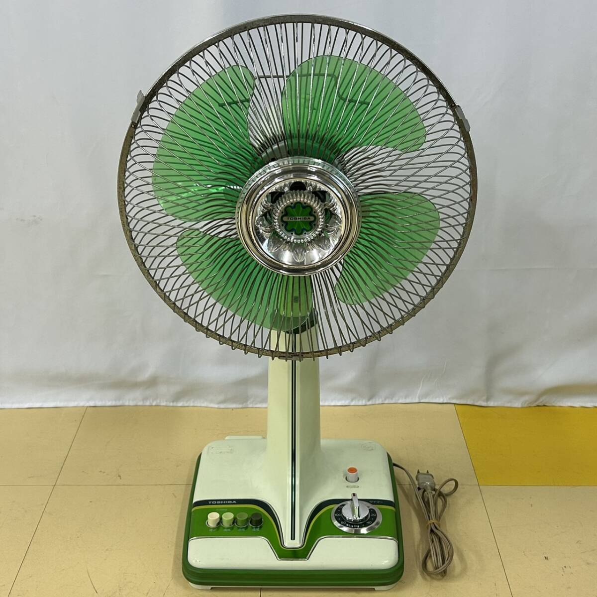 25駅/A013062-1/YT0/P115-132/【名古屋家財便もしくは引き取り限定】TOSHIBA 東芝 扇風機 F-220G 羽根径30cm レトロ拍卖
