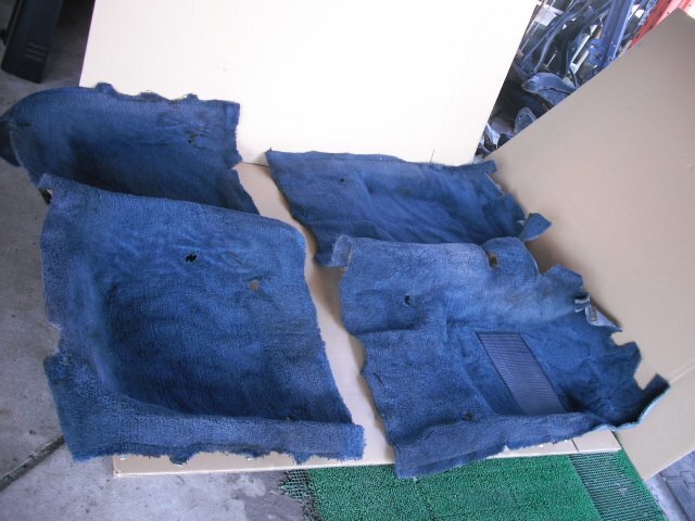 『B283』MS112 5M-GEU 5MGEU クラウン ロイヤルサルーン ブルー 青色 フロアカーペット フロアマット k^z 鬼クラ セダン ベンチシート 拍卖