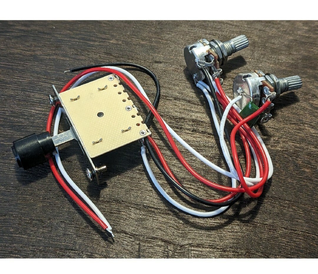 配線済み、3wayセレクター、1vol、1toneポッド 未使用品拍卖