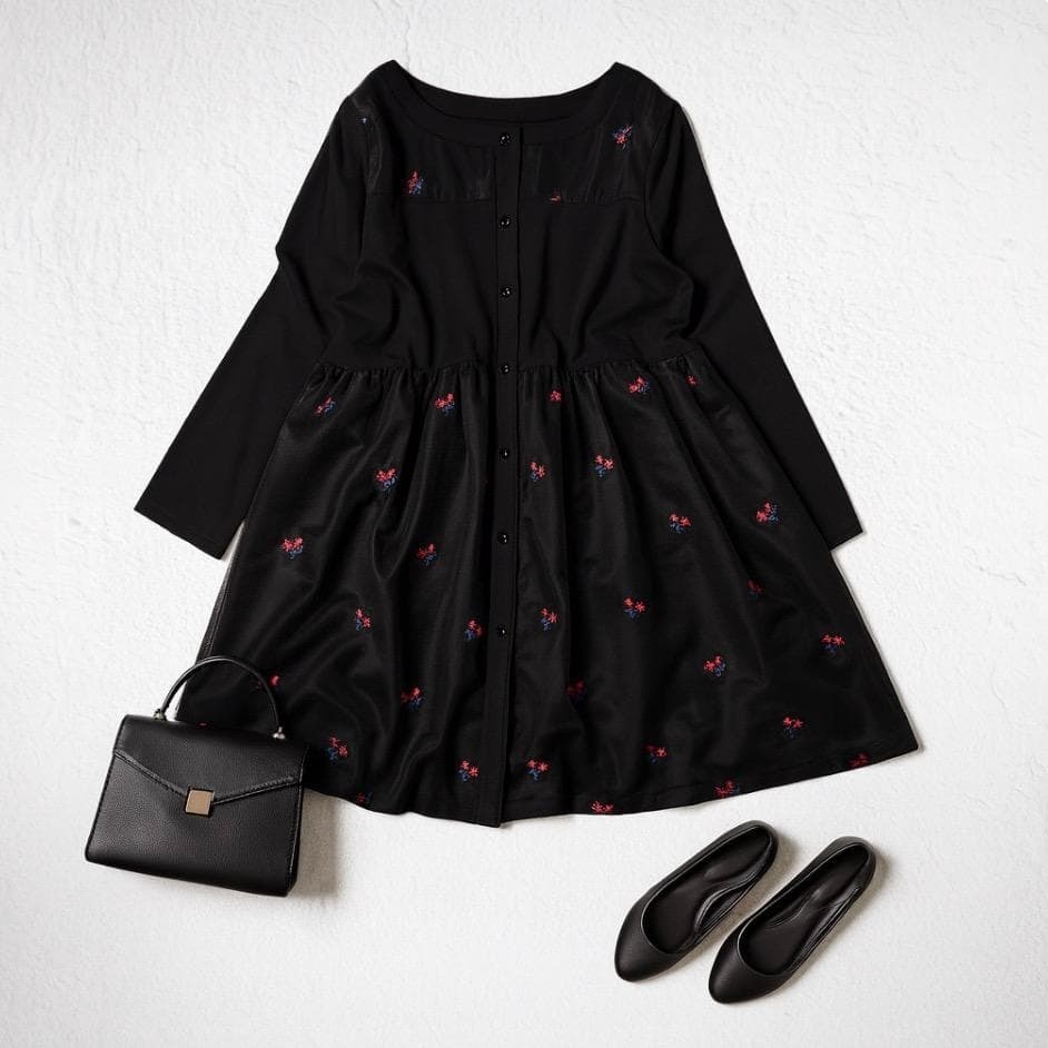 J105ね@ 1スタ ゴールドジャパン 大人かわいい おしゃれ 素敵 刺繍チュニックワンピース ブラック LーXL 拍卖