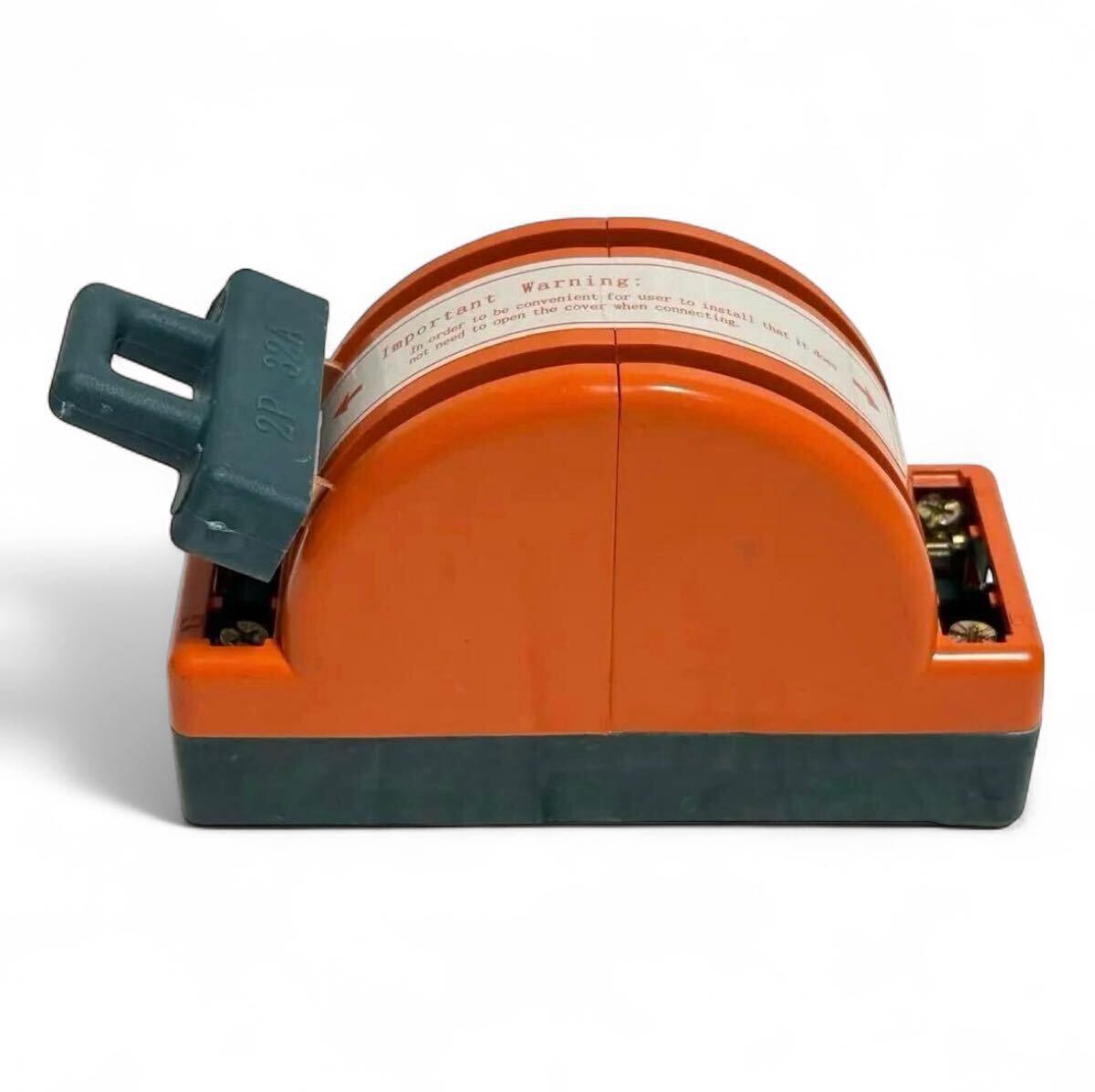 2極 ナイフスイッチ 切断スイッチ 32A AC220V 絶縁樹脂製 DPDTブレード 安全遮断スイッチ 新品 拍卖