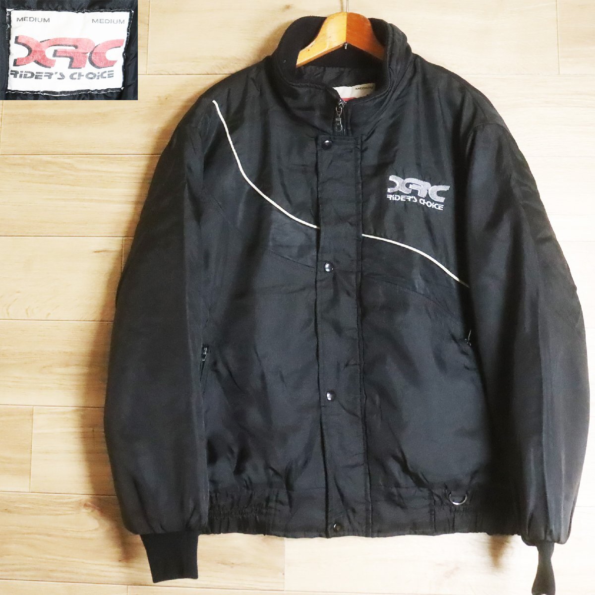 D8R/R4.30-3 XRC レーシングジャケット ジップアップジャケット 中綿ブルゾン ジャンパー ロゴ刺繍 M メンズ ブラック拍卖