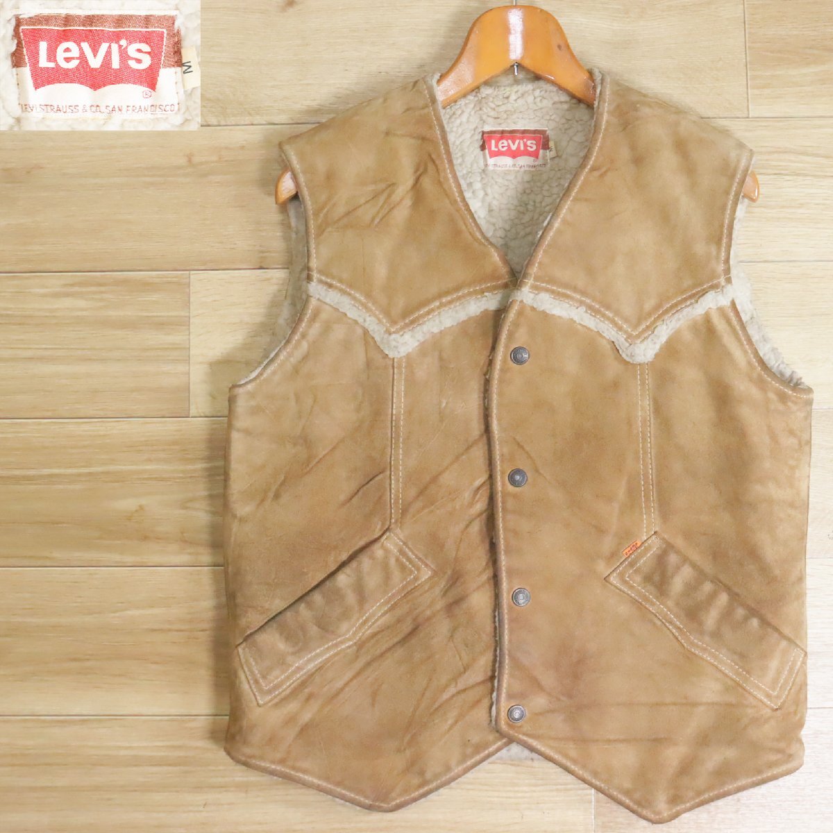 X2R/Y5.7-5 70s ヴィンテージ Levi's リーバイス 本革 スエード レザーベスト ボアベスト 裏ボア スウェード 革ベスト M拍卖