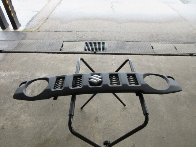 JB23 ジムニー純正フロントグリル 新車外し拍卖