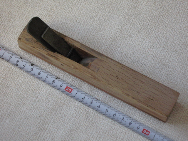 内丸鉋 登録銘 薄くて読めない ?mm 研磨済み 家具職人使用 直ぐ使用拍卖