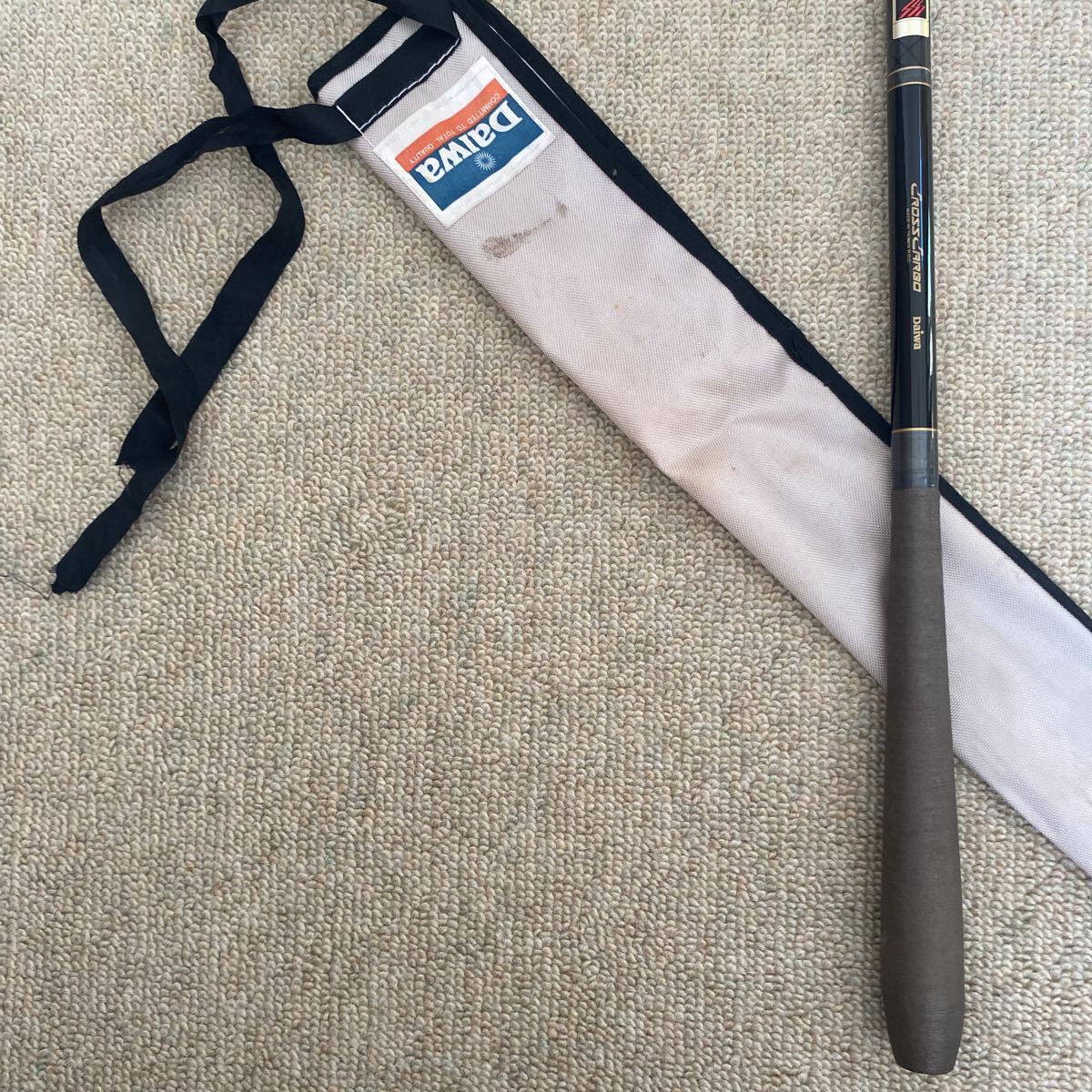 ヘラ竿 Daiwa CROSS CARBO 葉隠 超硬 11|口栓 竿袋付き ヘラブナ竿 拍卖