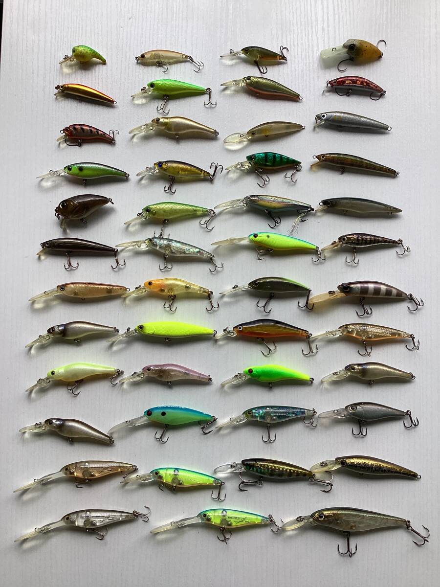 最低送料ゆうパケットプラス410円発送! (エバーグリーン・ダイワ他) スモールプラグ等 大量47点セット拍卖