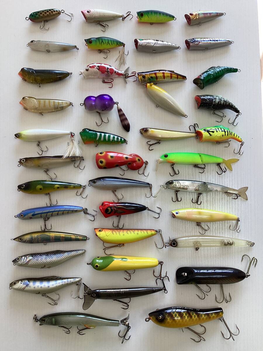 最低送料ゆうパケットプラス410円発送! (エバーグリーン・イマカツ他) トップウォーター系プラグ等 39点セット拍卖