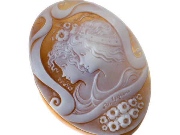 【ジュエリー極】作家品 サイン刻印有 美しい二人の女性像 シェルカメオルース 55.4mm×41.1mm a2829i【送料無料】拍卖