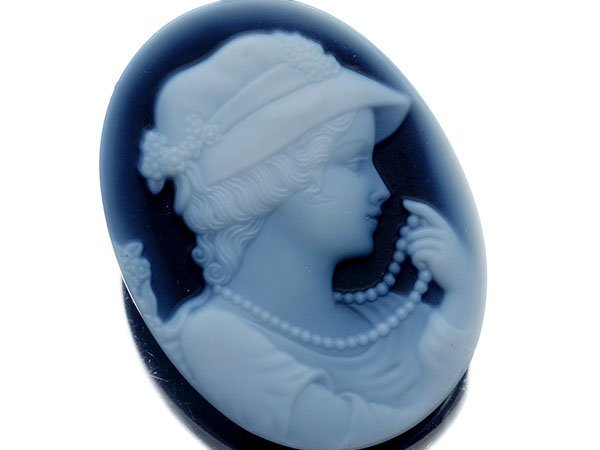 【ジュエリー極】ハットとロングネックレスの貴婦人 高級ブルーストーンカメオルース 40.0mm×30.0mm a2855v【送料無料】拍卖