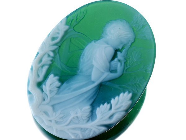 【ジュエリー極】ハンスペーターミュラー作 小鳥と女性像 高級グリーンストーンカメオルース 39.6mm×29.8mm a2850v【送料無料】拍卖