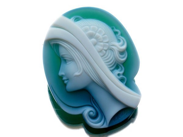 【ジュエリー極】エルヴィン・ポーリー作 美しい女性像 高級グリーンストーンカメオルース 34.8mm×27.0mm a2853v【送料無料】拍卖
