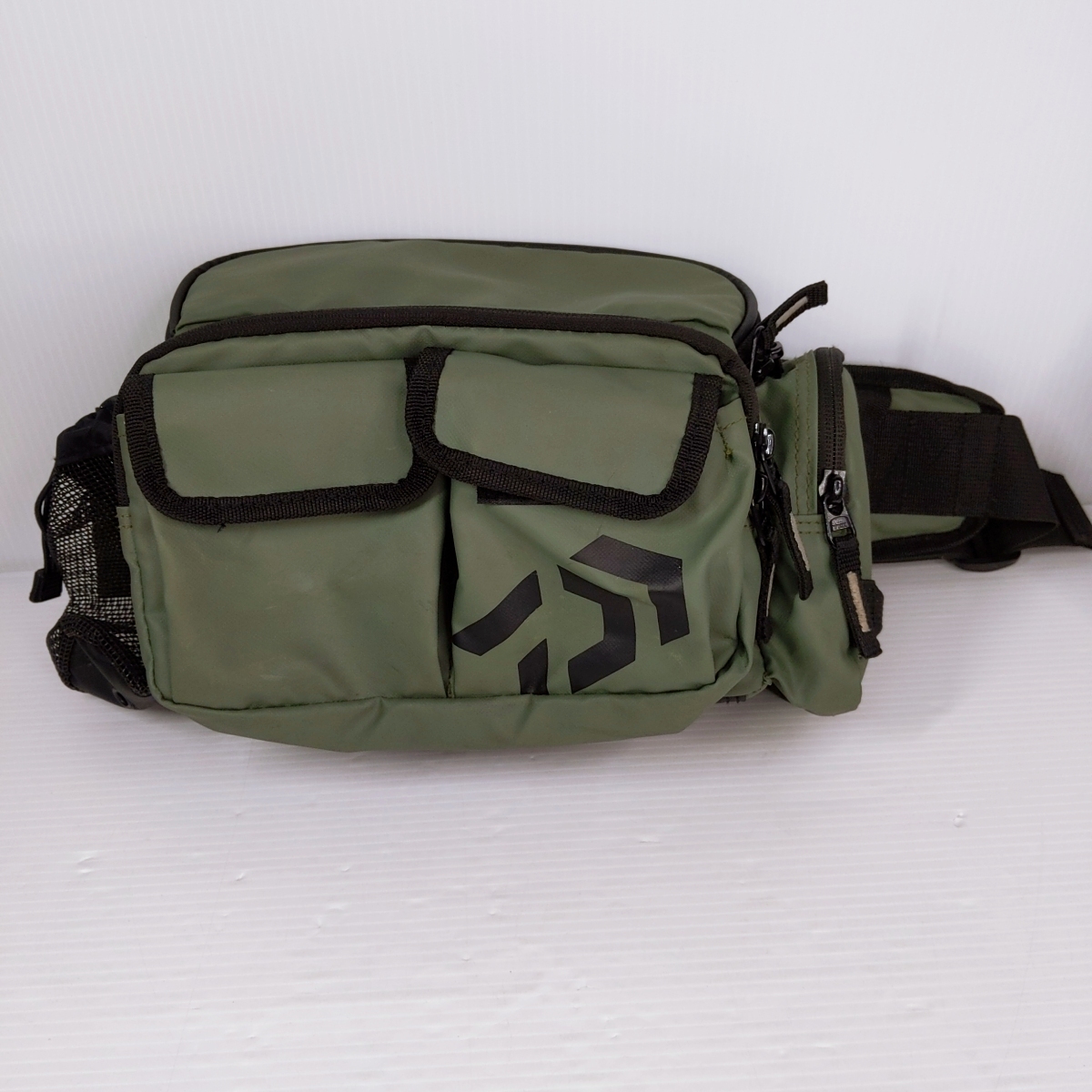 【中古品】ダイワ ヒップバッグ(D) カーキ 〇YR-53555〇拍卖