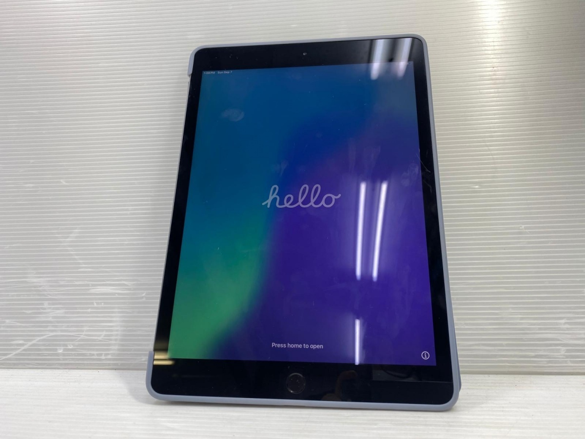 【中古美品】iPad 第7世代 10.2インチ 32GB MW6A2J/A ケース付き 本体 動作品○YR-19254○拍卖