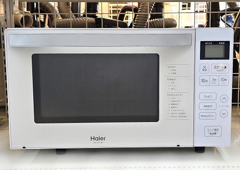 【中古品】 ハイアール Haier 電子レンジ 18L 50/60Hz共用 縦開き 庫内フラット JM-FH18H 2021年製 ホワイト ○YR-19032○拍卖