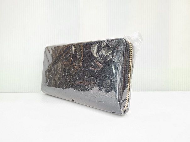 【中古未使用品】 長財布 ファスナー ウォレット 本革 花柄 ブラック ○YR-16687○拍卖