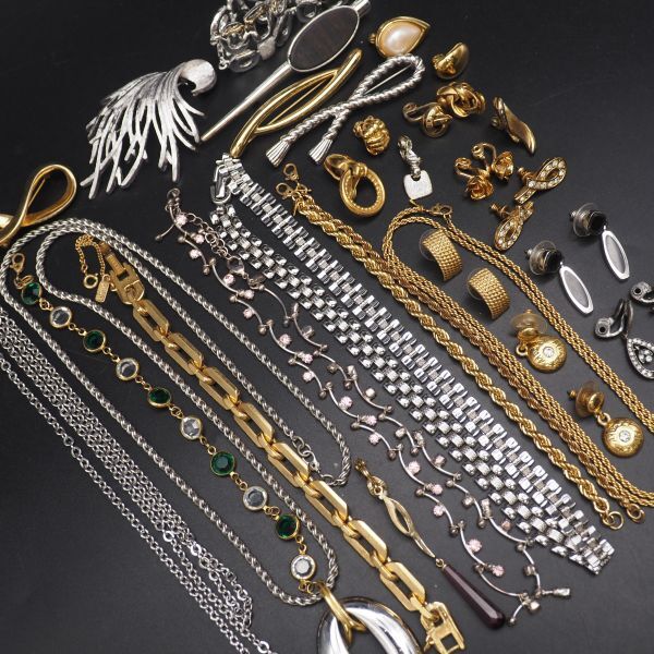 (NET1005) 1円 monet アクセサリー 大量セット モネ ネックレス ブレスレット イヤリング ピアス ブローチ 等 ゴールド シルバー まとめて拍卖