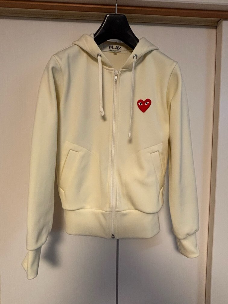 PLAY コムデギャルソン パーカー スウェット コムデギャルソン拍卖