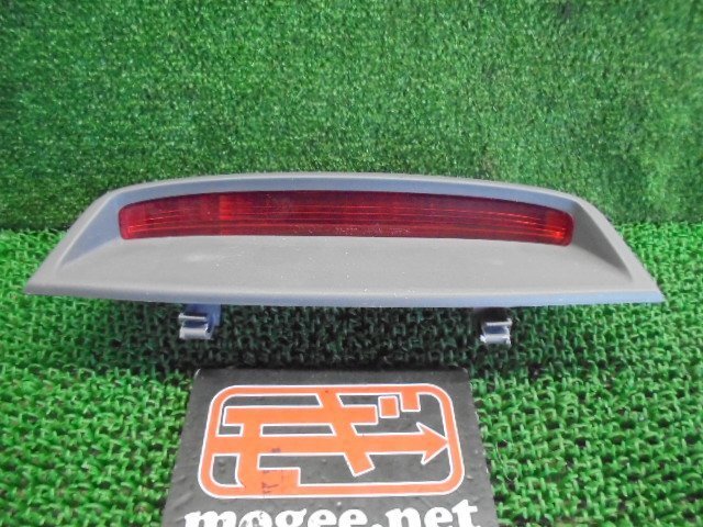 2ER5052RB4 ) トヨタ クラウン ロイヤルサルーン JZS151 純正ハイマウントストップランプ コイト30-227拍卖