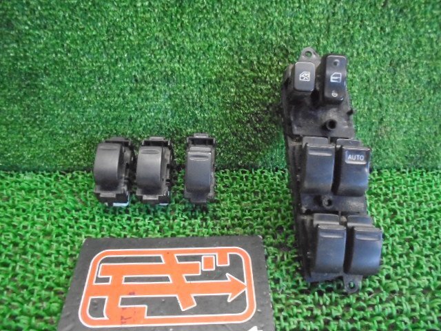 2ER5053FC6 ) トヨタ クラウン ロイヤルサルーン JZS151 純正パワーウィンドウスイッチセット 84040-30010/EP2-624-30拍卖