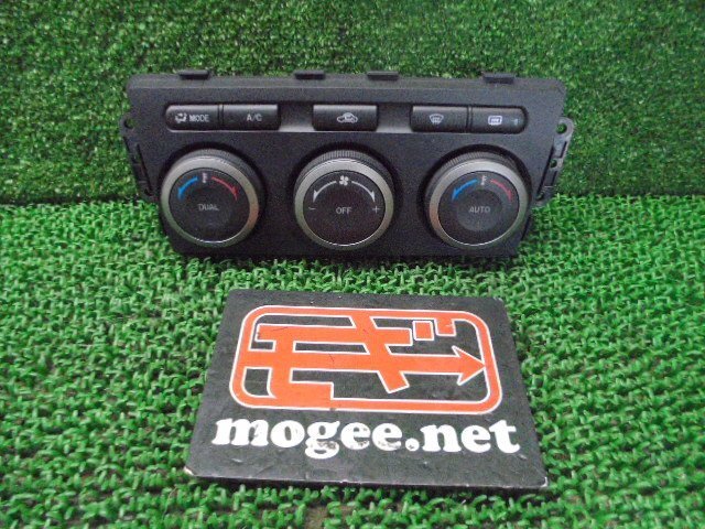 2EO3770CF4右 ) マツダ アテンザ GHEFW 純正エアコンスイッチパネル拍卖