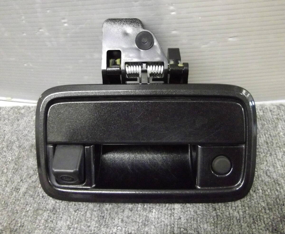 ★●2511-O10L S700V S710V ハイゼットカーゴ アトレー 純正 バックカメラ付 バックドアハンドル 黒メタ 良品!拍卖
