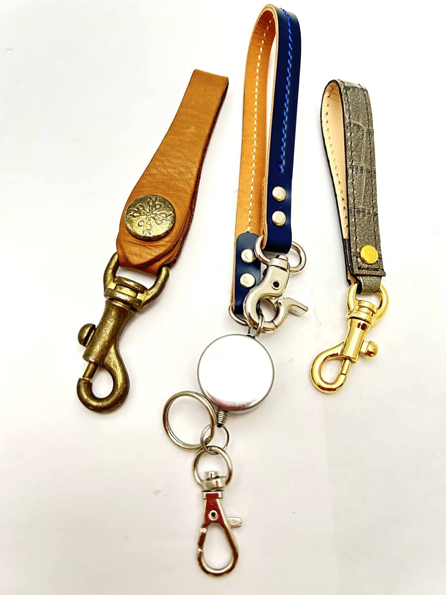 【未使用】本革 ストラップ 3個 リール付き レザー キーホルダー リールキーホルダー拍卖