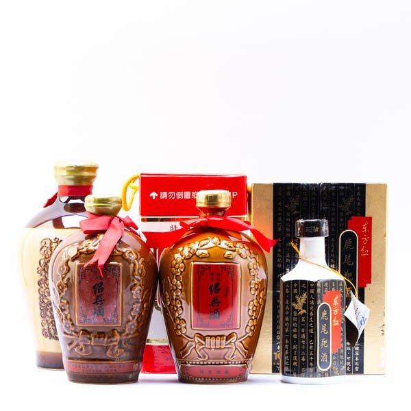 花雕酒 特級陳年紹興酒 鹿尾酒 中国酒 陶器ボトル 16.5度 1200ml 400ml 4本セット #4508拍卖