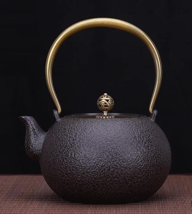 高品質★茶器鉄瓶鋳鉄丸素無被覆銑鉄壺焼きやかんお茶鋳鉄ポット1350ml拍卖