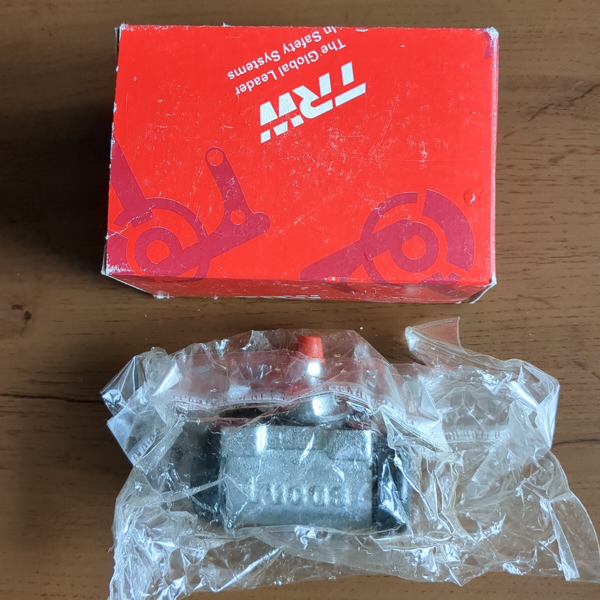 カングー kck4M リアホイールシリンダー 1個 未使用品拍卖