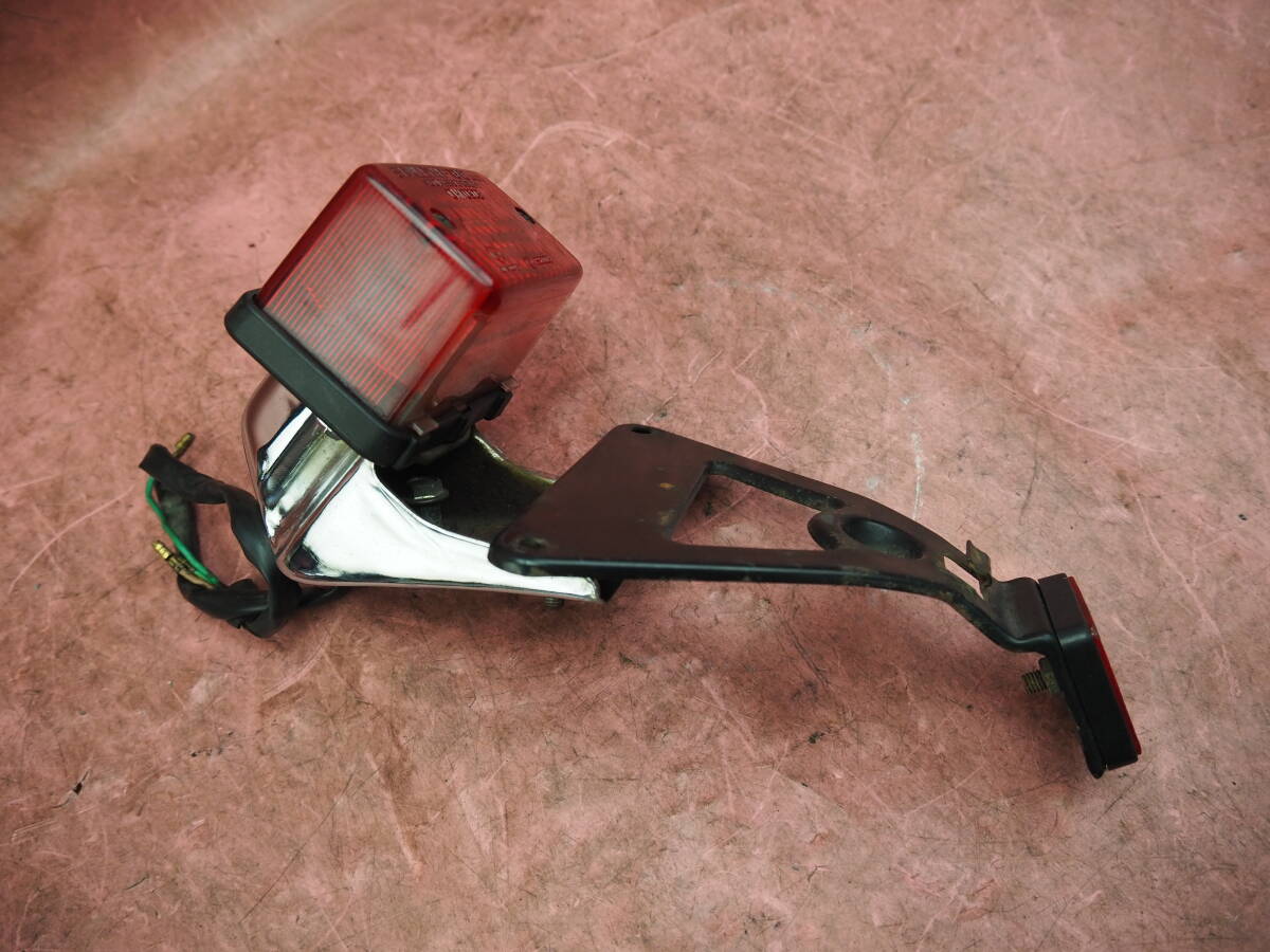 (1台分解) メッキ艶あり !! キレイ/割れなし GB250 後期 純正 テールランプ ブラケット 電装 MC10 (クラブマン) 100XAAW24拍卖