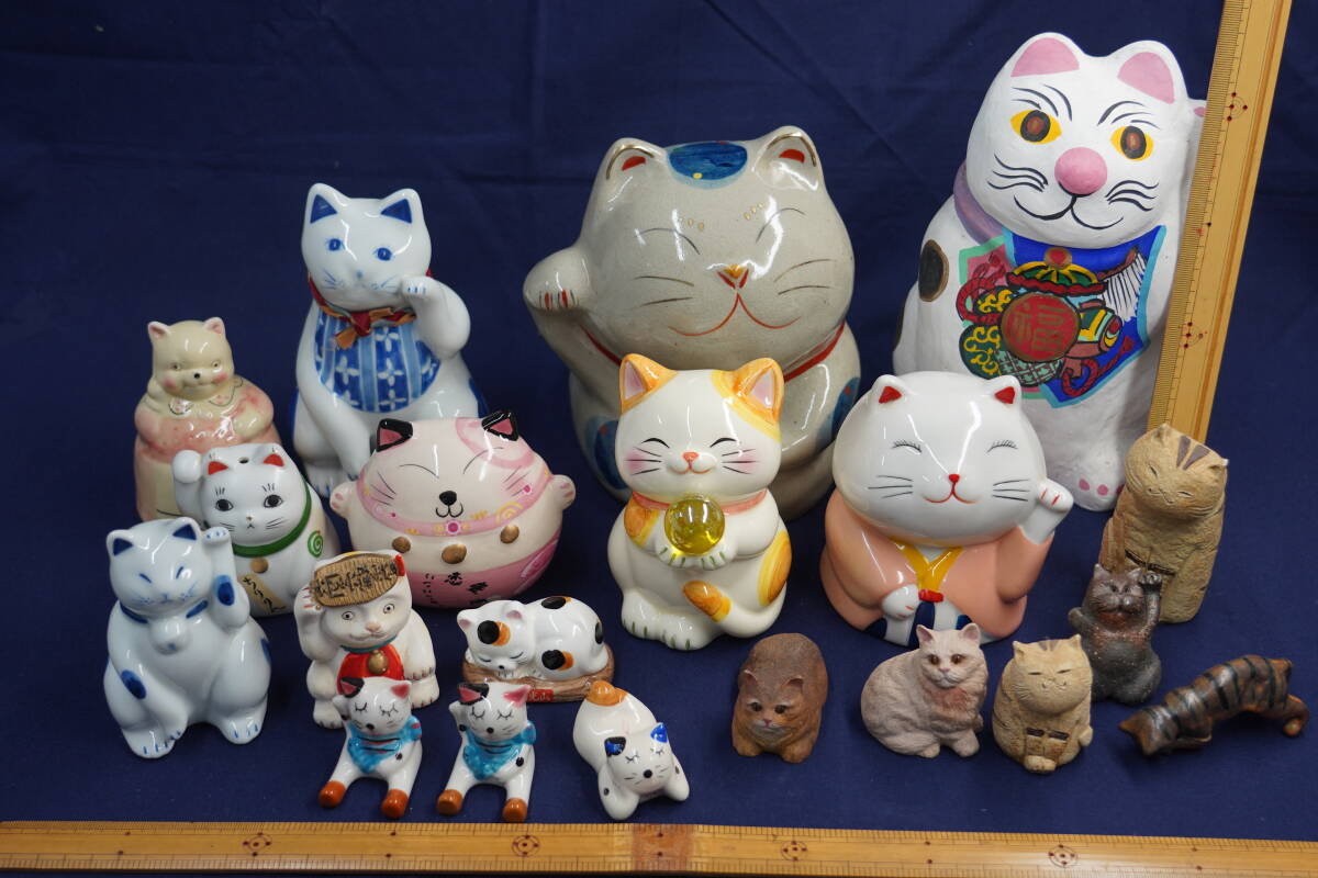 ★昭和レトロ 招き猫 ネコ ねこ色々 ハニベ焼 陶器 素焼 高さ約2cm~22cm まとめて20点 貯金箱 置物 当時物 栞 共箱付★拍卖