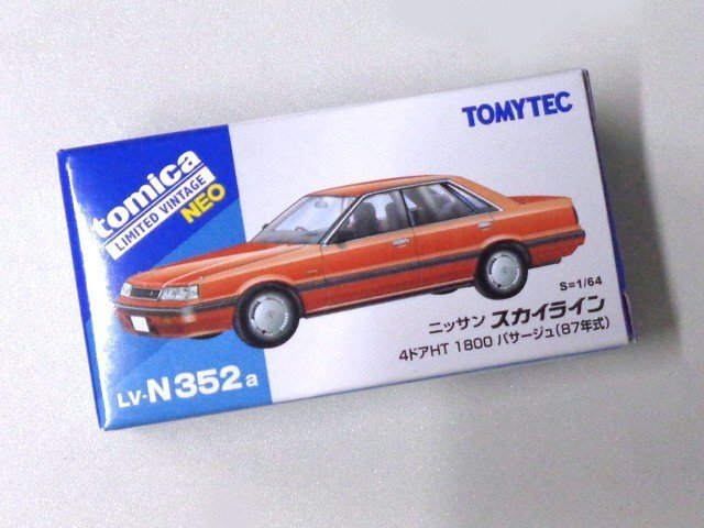 TOMYTEC LV-N352a 日産 スカイライン 4ドアHT 1800 パサージュ (赤) 87年式 #336099拍卖