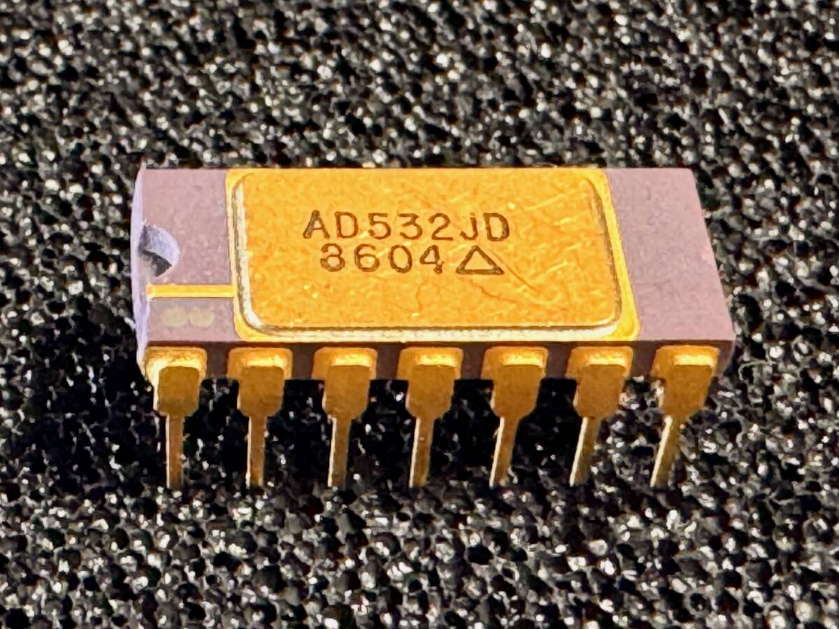 Analog Devices / single chip monolithic multiplier/divider AD532JD PHILIPPINES拍卖