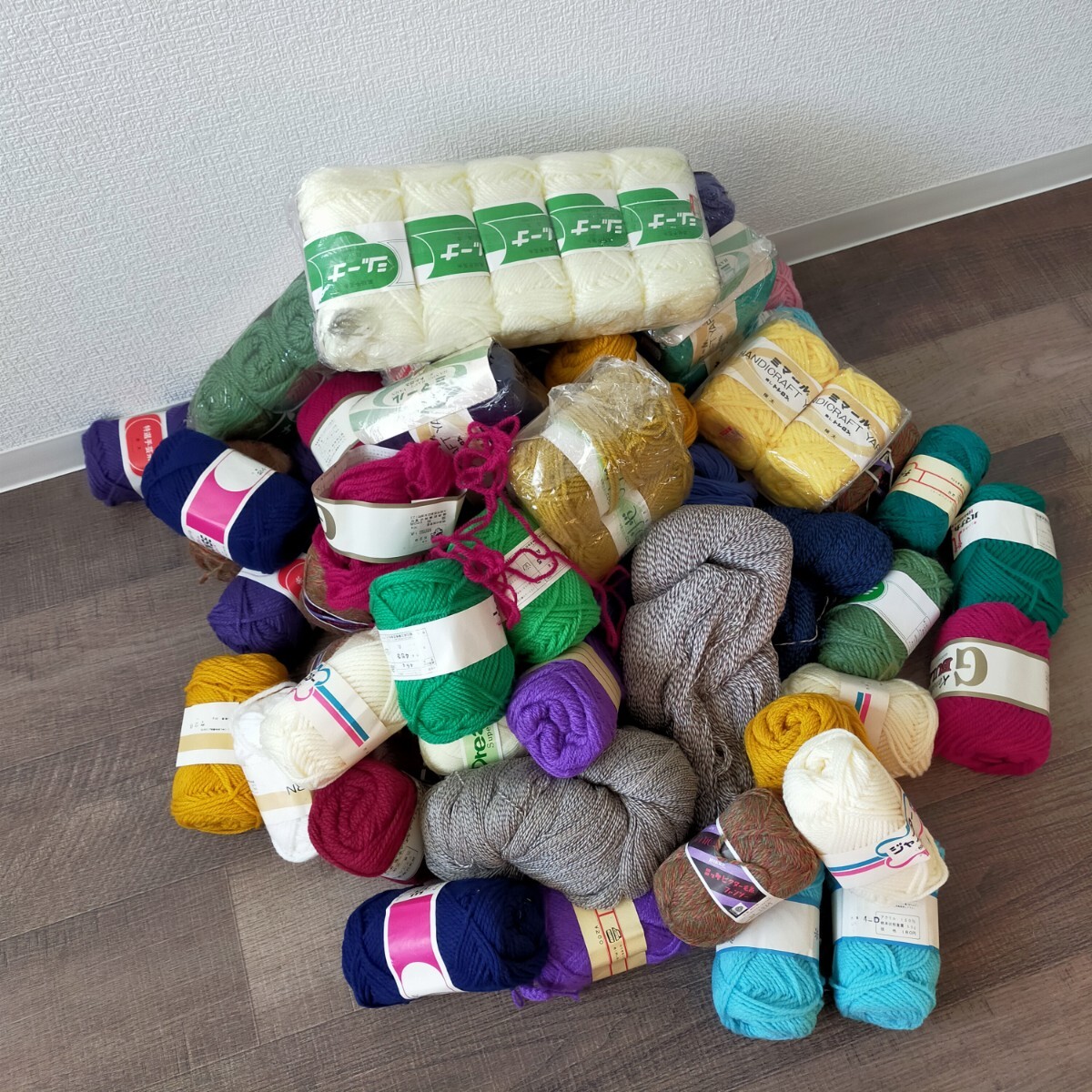 す3768 毛糸 大量 まとめ売り ハマナカ 東レ カネボウ ニッケ いろいろ手芸 編み物 ハンドメイド 工作 保管品拍卖