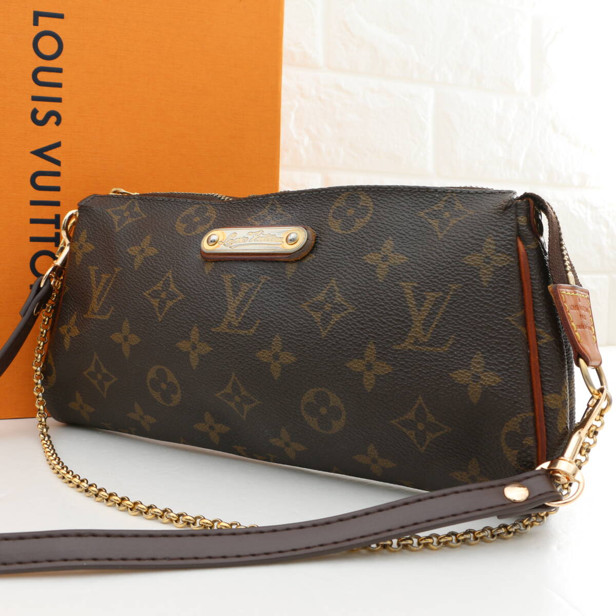 LOUIS VUITTON ルイヴィトン モノグラム エヴァ M95567 ショルダーバッグ ポーチ 斜め掛け PVC 金具 レディース ブラウン 茶拍卖