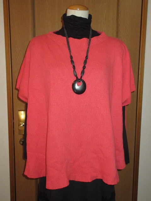 ■A`)■ブランド品■【DENNY ROSE デニーローズ】■手洗い可/羊毛45%カシミヤ混ポリレーヨン■暖かポンチョ風セーター■拍卖