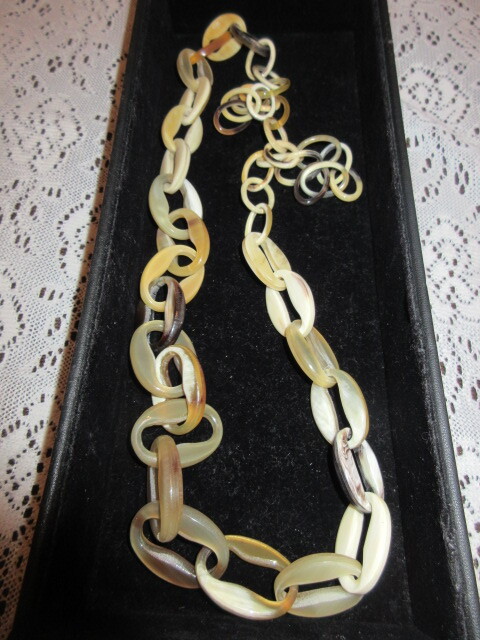 ■約二万円■水牛/角/バッファローホーン■大ぶりロング ネックレス・全長≒84cm■心地良いサイズ!大中小のグラデーション!拍卖