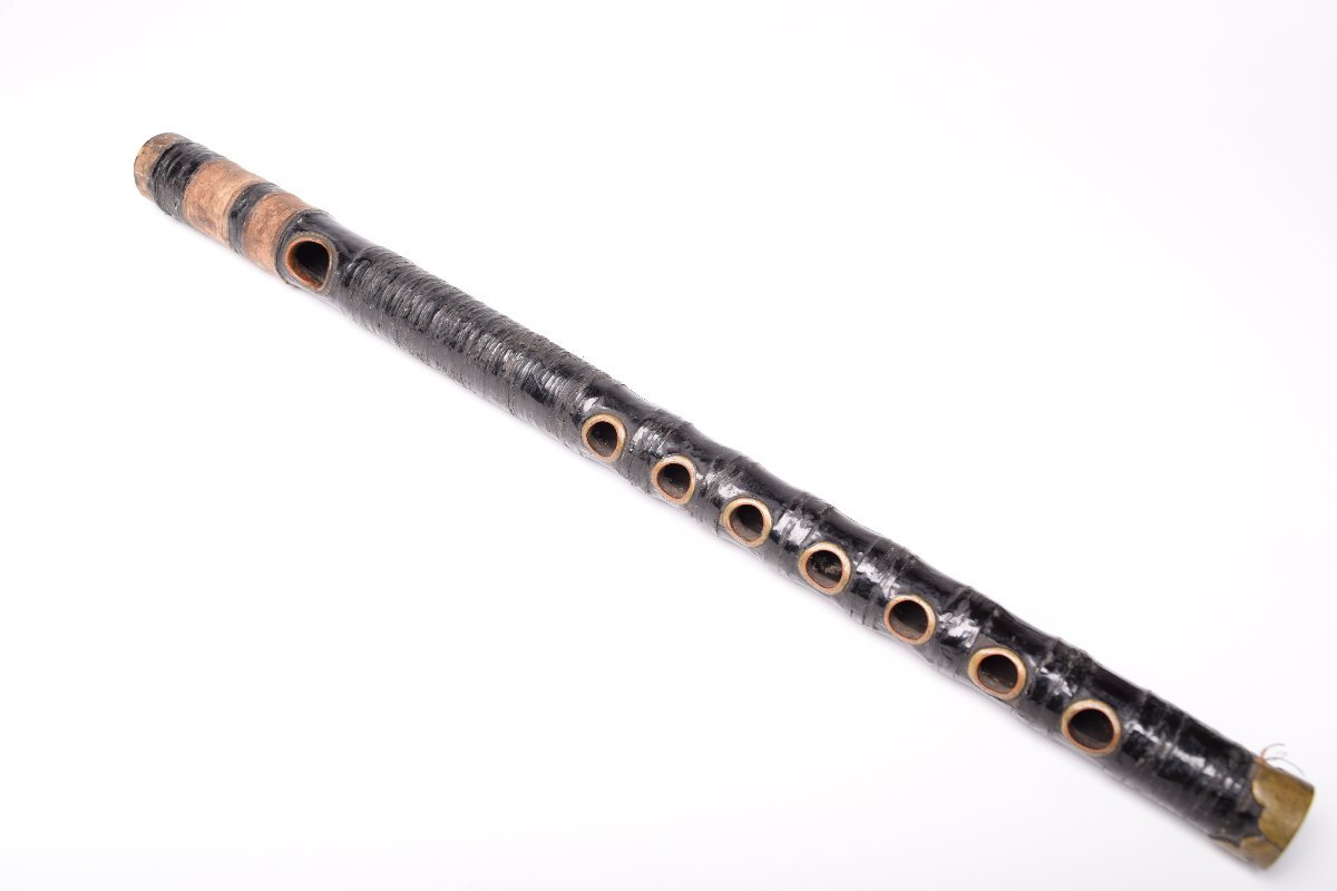 【古笛 黒漆塗竹製 真鍮装飾付 唐物 能管 横笛 】拍卖