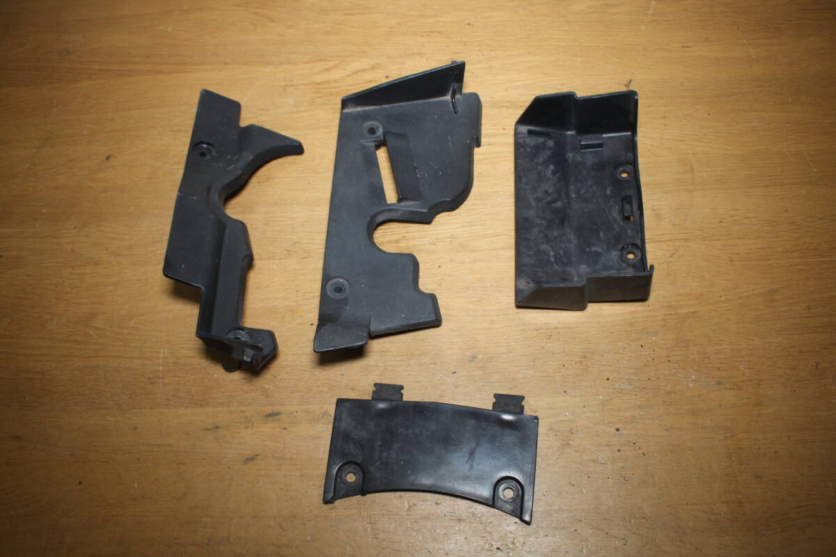 送料 ¥1200 KAWASAKI カワサキ GPz750R GPz900R ニンジャ 忍者 ninja センター カウル インナーカバー 他 ZX900A ZX750G Z KZ GP GPz 拍卖