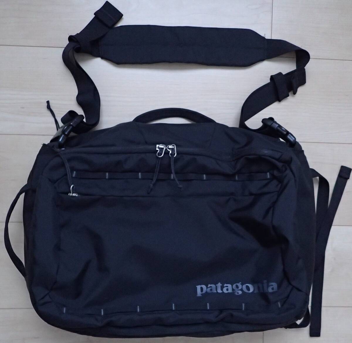Patagonia パタゴニア バックパック ショルダーバッグ ブリーフケース トレスパック 黒拍卖
