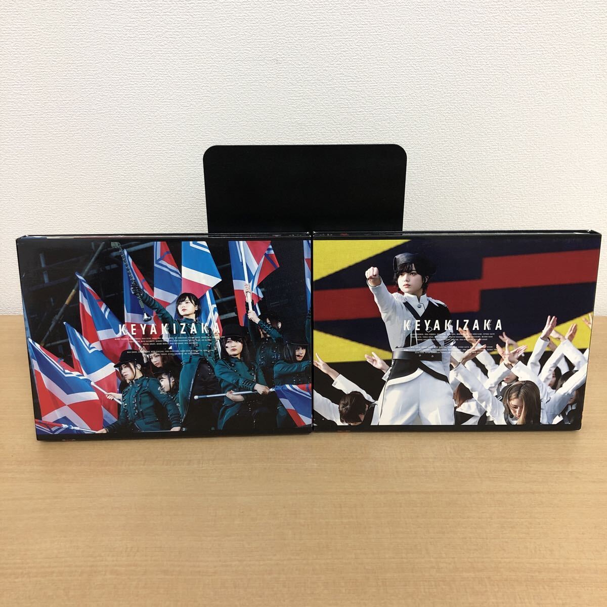 Y1117B 欅坂46 欅共和国 2017/2018 Blu-ray 2本セット 初回限定盤 セル版 邦楽 LIVE ライブ SONY ソニー ポストカード付き 拍卖