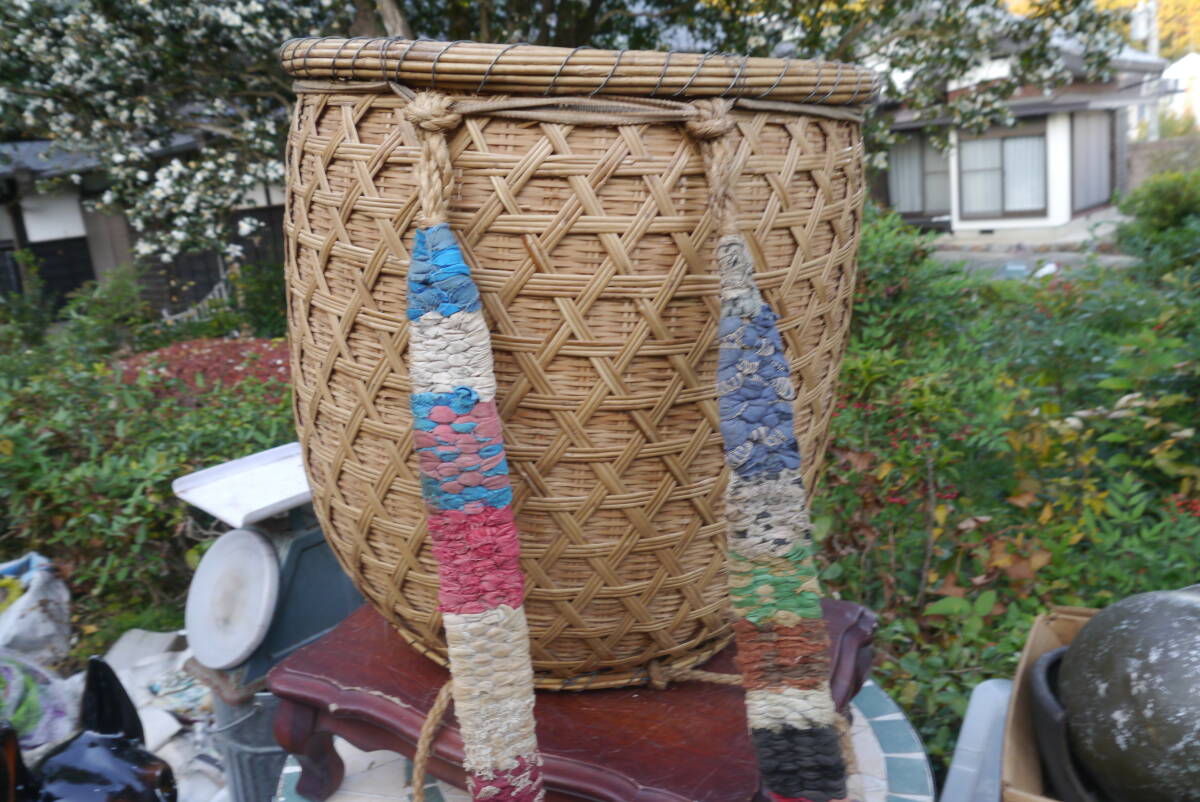 ★【YO51119】背負い籠 保管カゴ 野菜籠 山菜採り バスケット 高さ48cm 竹籠 竹かご 竹製 竹編み 竹工芸 古民具 背負子拍卖