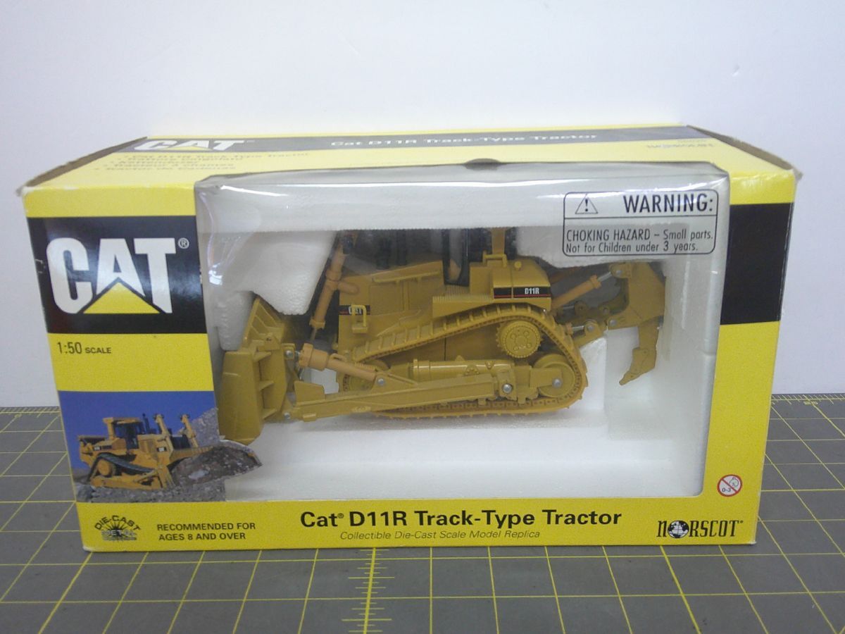 35 送80サ 1116YB29 NORSCOT ミニカー 1/50 Cat D11R トラクター拍卖