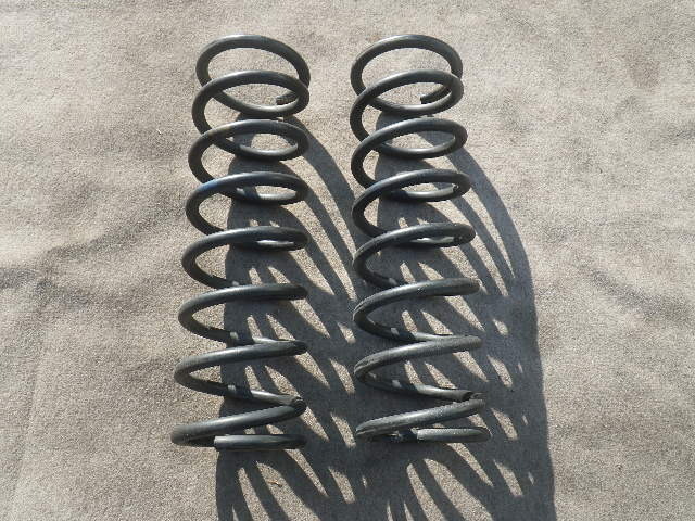 ムーヴ カスタムRS☆LA100S◆純正リアスプリング 中古品 6650拍卖