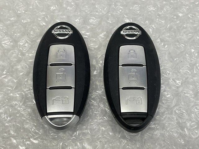 希少 日産 インテリジェントキー 3ボタン 2個 充電マーク 検 キーレス 日産 北米 USDM 輸出 逆輸入 INFINITI拍卖