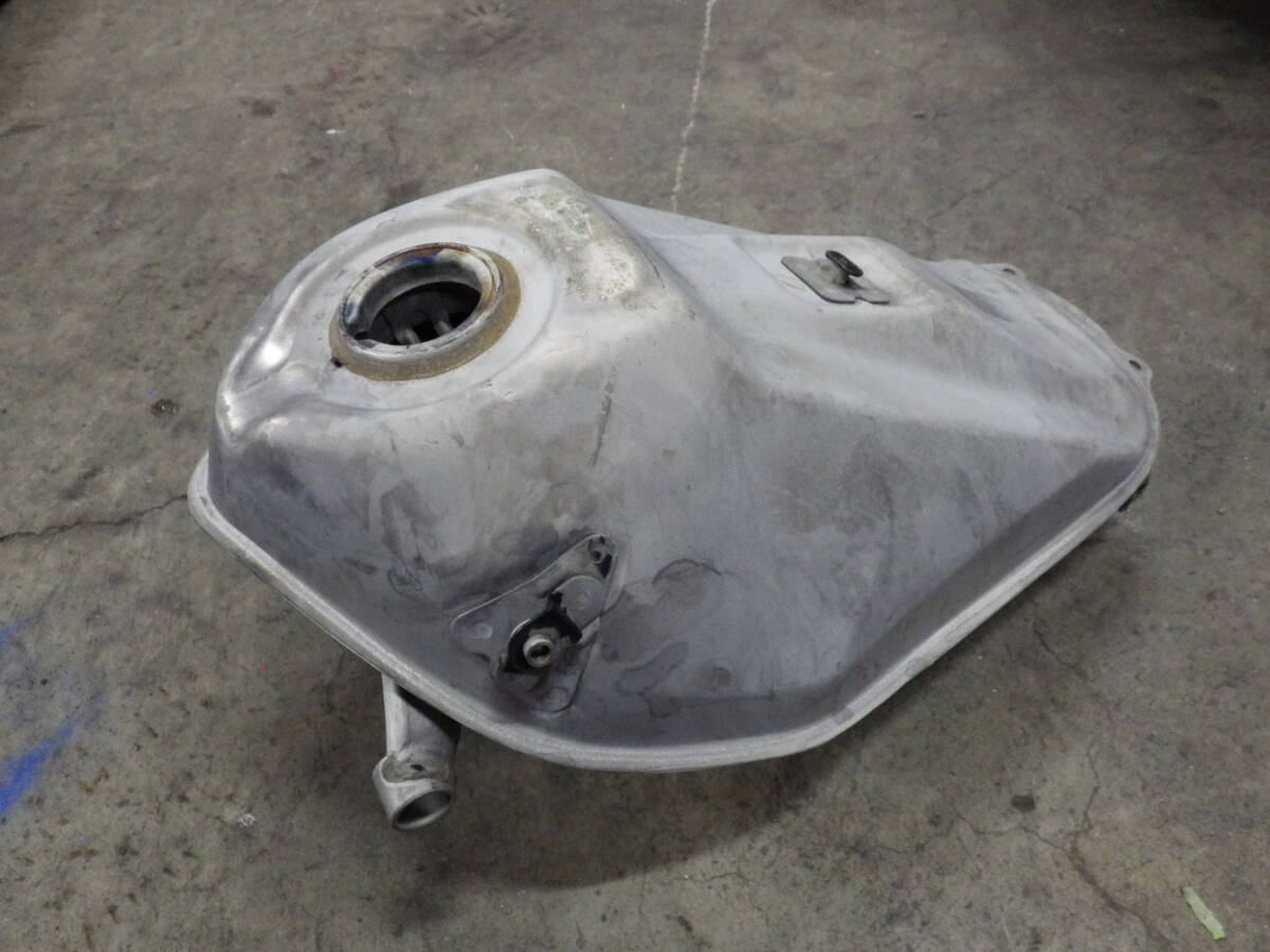 CRF250L MD38 中古燃料タンク 錆取り済み 札幌から拍卖