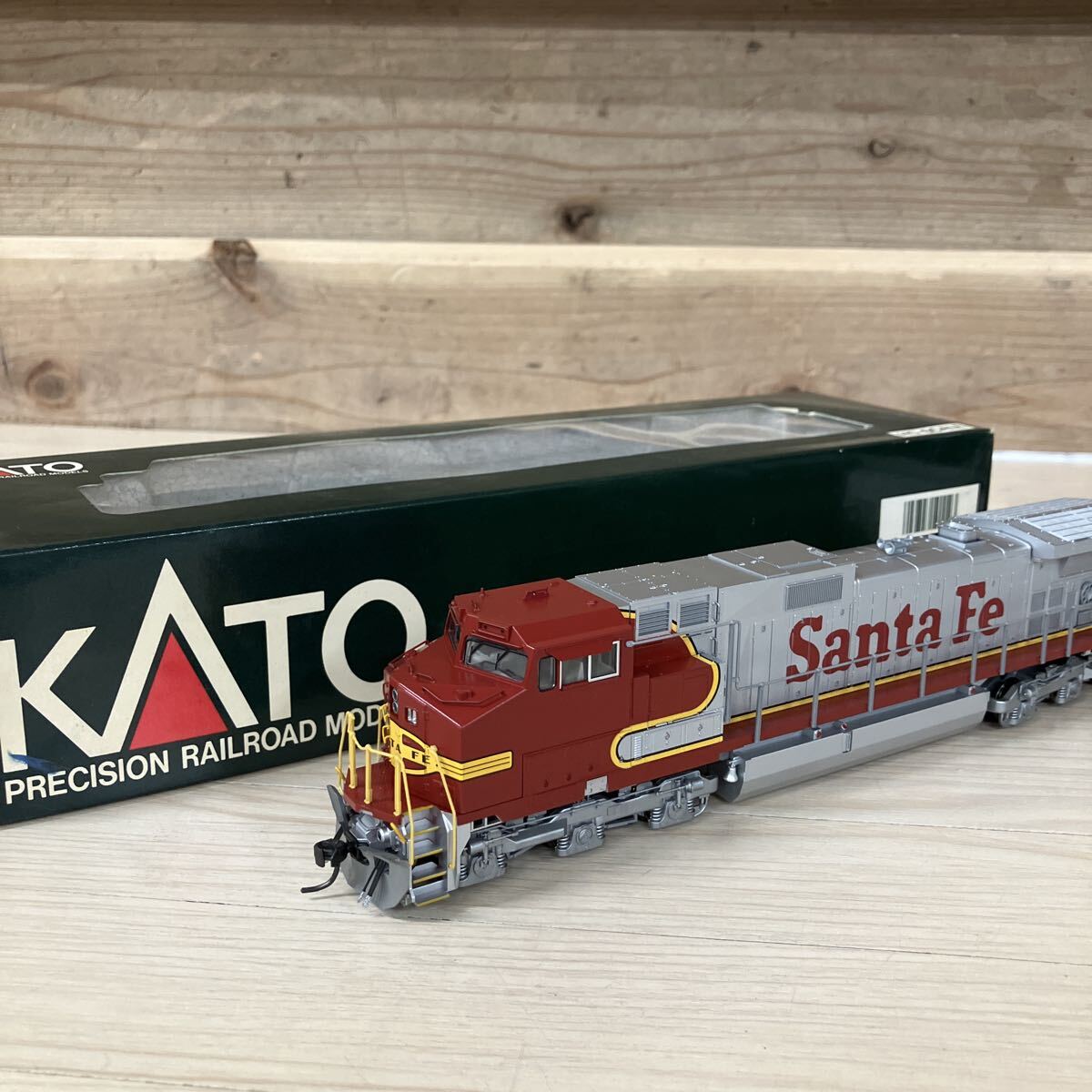5 KATO カトー サンタフェ鉄道 GE C44-9W HOゲージ 37-1208 鉄道模型 付属品なし 詳細未検品 現状販売拍卖